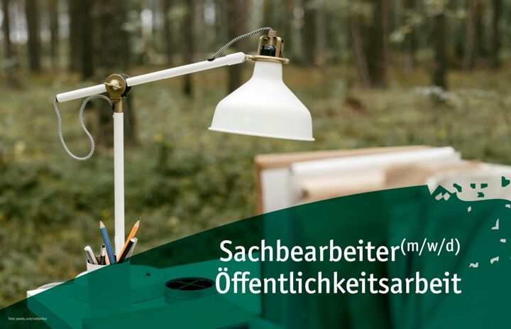 Schreibtisch in der Natur - Link: Sachbearbeiter Öffentlichkeitsarbeit (m/w/d) 
