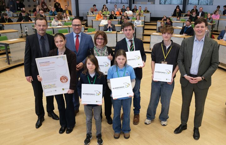 Gruppenfoto der Teilnehmer - Link: Gebt den Kindern das Kommando