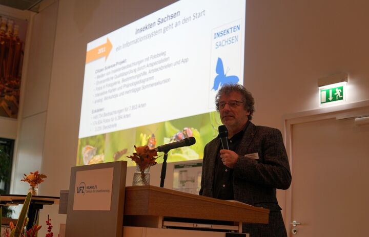 Dr. Matthias Nuß vom Senckenberg Museum spricht zum Thema Insekten in der Biodiversitätskrise