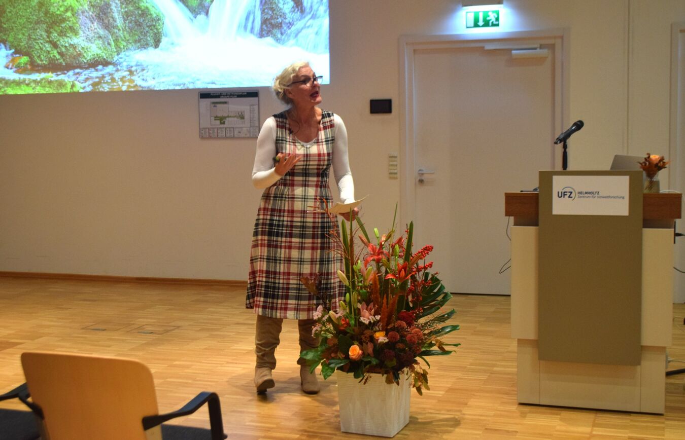 Fräulein Brehm spielt die Flussperlmuschel
