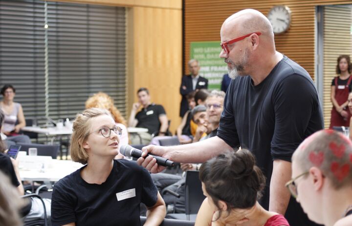 Arbeitsergebnisse im Blitzlicht World Café beim Fachtag BNE, Tag 2