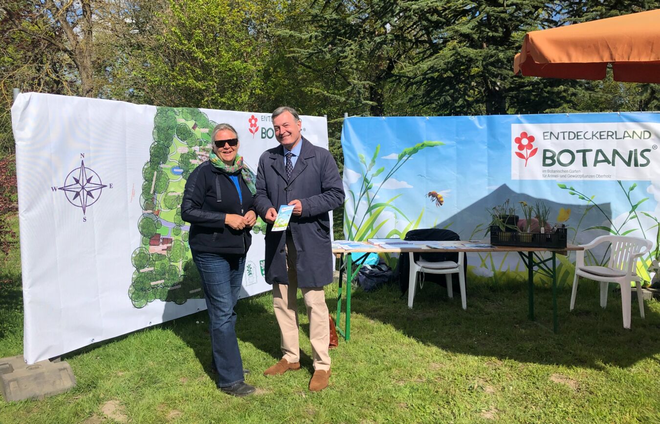 Frau Dr. Junhold stellt das Konzept zum „Entdeckerland Botanis“ vor
