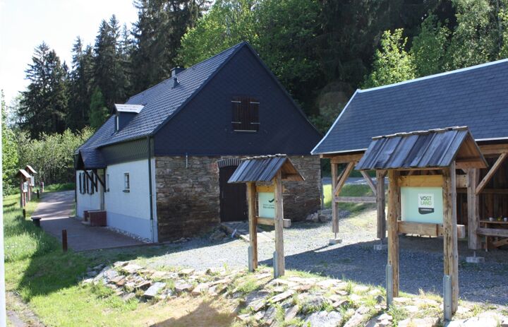 Die Flussperlmuschelstation mit Infopunkt in Raun/Bad Brambach