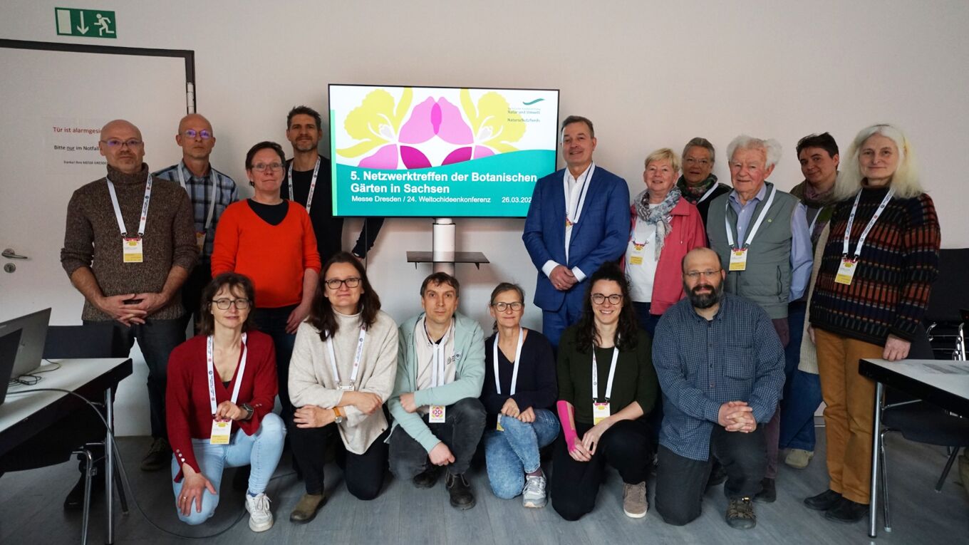 Gruppenfoto zum 5. Netzwerktreffen der Sächsischen Botanischen Gärten